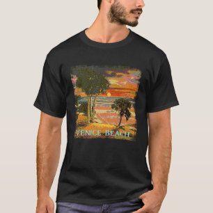 Venice Beach CA Sunset Palm Tree Beach Retro Vinta T-Shirt