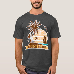 Venice Beach Seagulls and Sailboats on the Sand T- T-Shirt