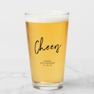 Verre à bière personnalisé avec la mention Cheers