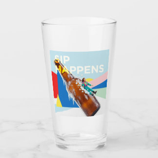 Verre A playful “Sip Happens” drink glass