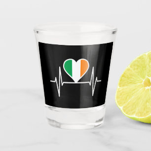 Verre A Shot Bouton de coeur du drapeau irlandais
