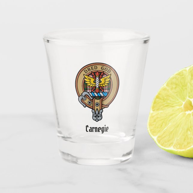 Verre A Shot Clan Carnegie Crest sur la robe Tartan (Devant)