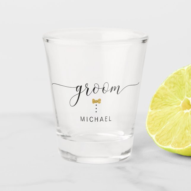 Verre A Shot Cravate de script moderne Chic Groom Gold Bow Nom  (Devant)