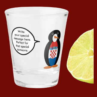Verre A Shot Drapeau croate Ms Penguin parlante personnalisée