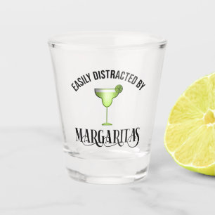 Verre A Shot Facilement Distrait Par Margaritas