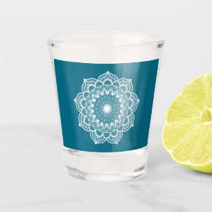 Verre A Shot Mandala blanc sur fond bleu