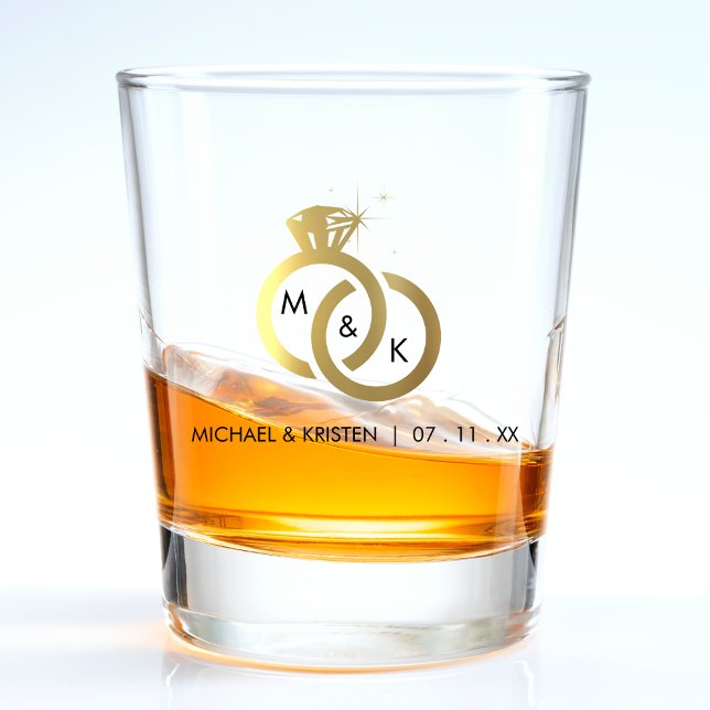 Verre A Shot Mariage de monogramme à anneaux de diamant or (Gold Diamond Ring Couple Monogram Wedding Shot Glass)
