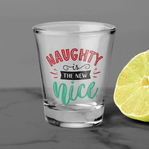 Verre A Shot Naughty est New Nice   Fêtes de Noël amusantes