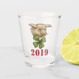 Verre A Shot Porc chanceux avec trèfle dans la bouche - Année d