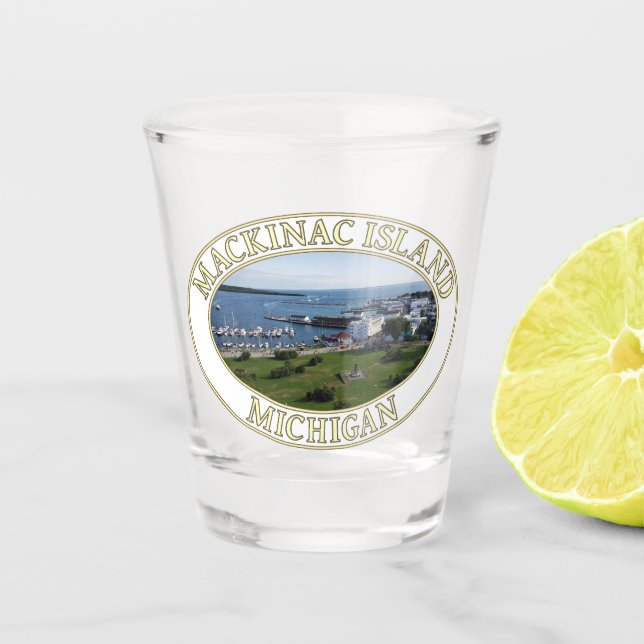 Verre A Shot Port et centre-ville à Mackinac Island, Michigan (Devant)