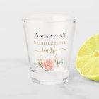 Rose en or rose et verdure de eucalyptus pour ente