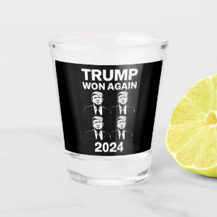 Verre A Shot Trump a encore gagné Élection 2024 Jour d'investit