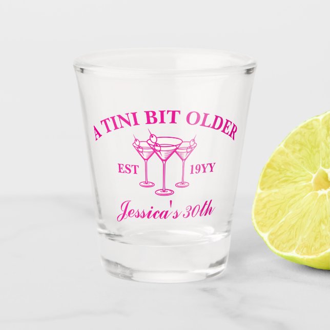 Verre A Shot Un Tini Un Peu Plus Ancien Martini Personnalisé An (Devant)