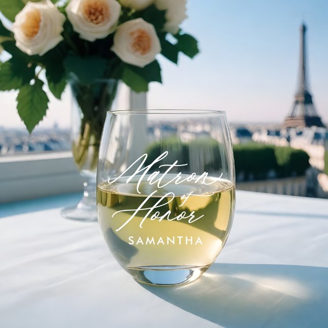 Verre À Vin Sans Pied Matron d'honneur Élégant Script Nom de la fête de  (Matron of Honor Elegant Script Name Wedding Party Stemless Wine Glass)