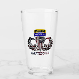 Verre Arrivée d'un Ranger aéroporté avec drapeau américa