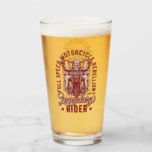 Verre Bière de la rébellion à moto à pleine vitesse