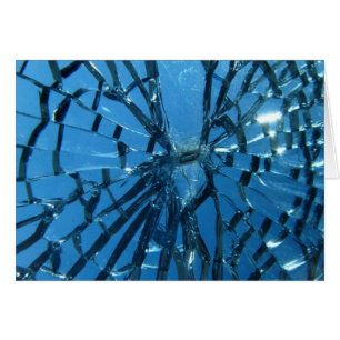 Verre bleu cassé