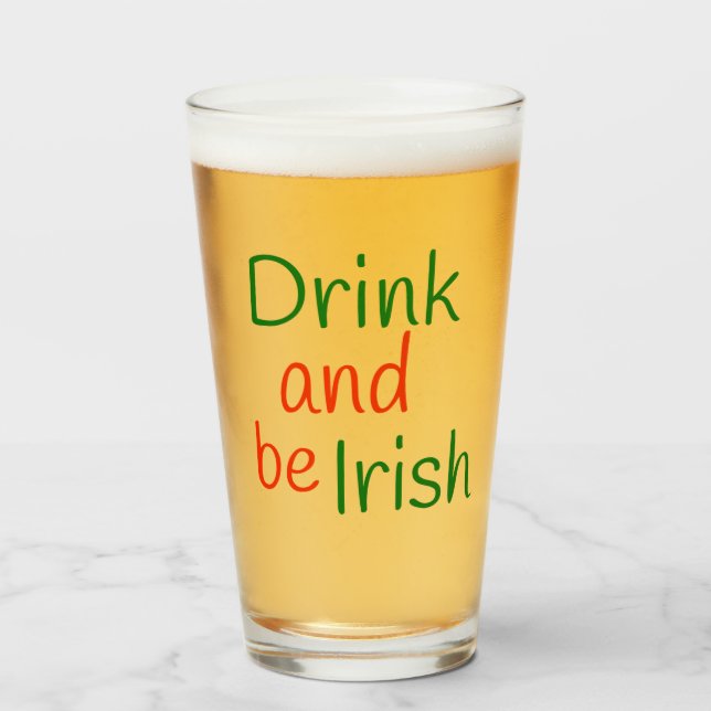 Verre Boire et être irlandais (Devant (rempli))