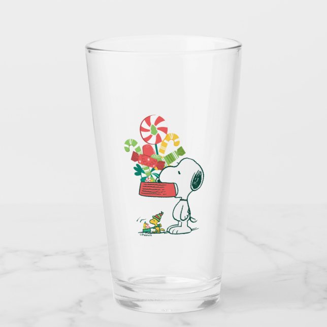 Verre cacahuètes | Plus Le Merrier Est Merrier (Devant)