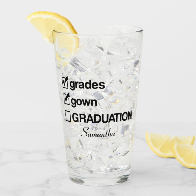 Verre Cadeau de graduation de nom personnalisé | Drôle G (Devant glace)