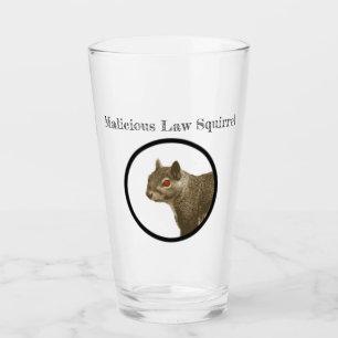 Verre d'écureuil de loi malveillant