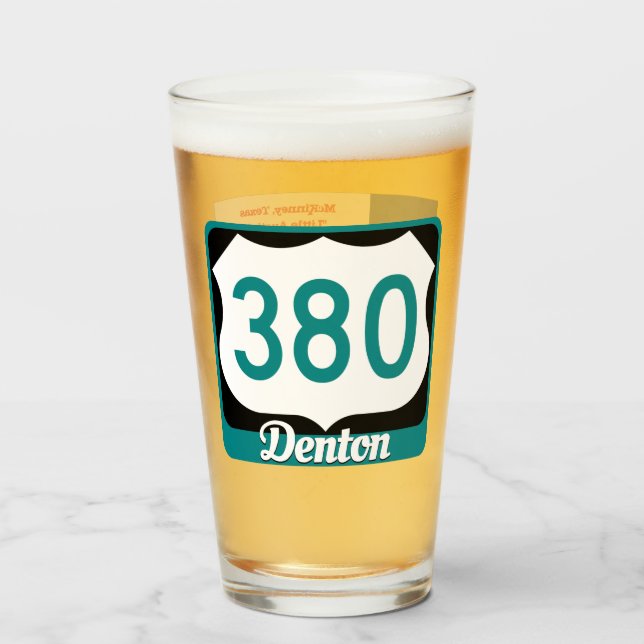 Verre Denton, Texas, & US 380, Pint Glass (Devant (rempli))