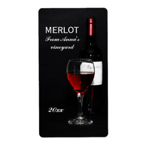 Verre et bouteille de vin rouge