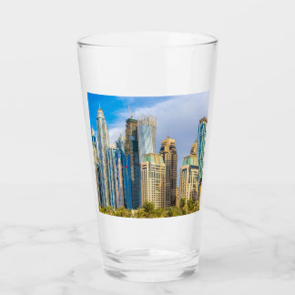 Verre gratte-ciel moderne de Dubaï Corniche