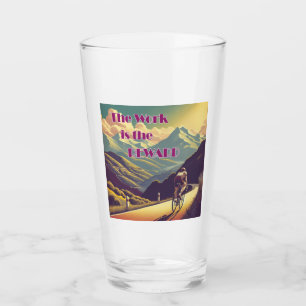 Verre L'Oeuvre Est La Récompense Femme Cycliste Montagne