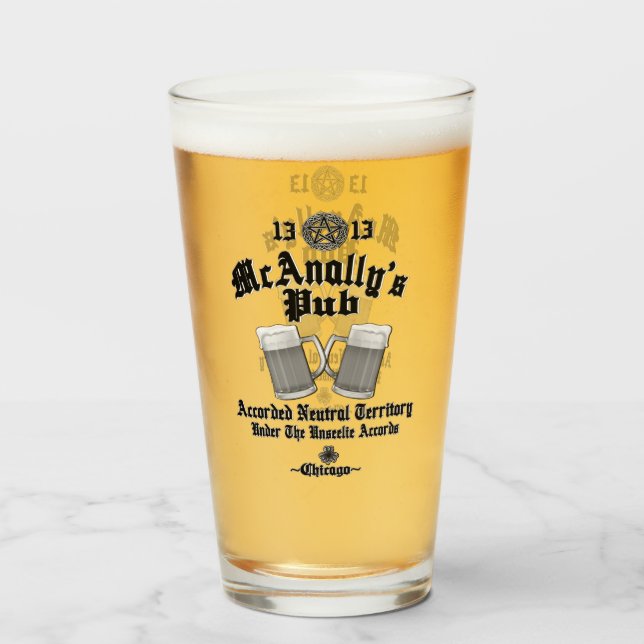 Verre Logo noir du pub McAnally (Devant (rempli))