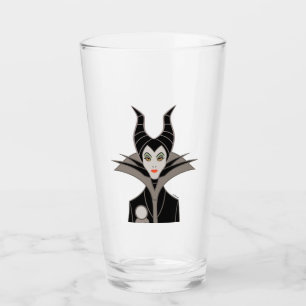 Verre Maléfique Dans Un Design Sombre
