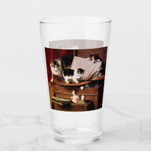 Verre Mère Chat et chatons sur table