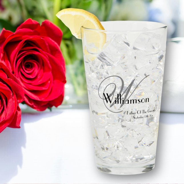 Verre Père De Groom Cadeau Moderne Monogramme Nom Bière (Make him feel special with his very own beer glass.)