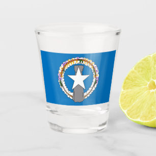 Verre photographié patriotique avec drapeau de Mar