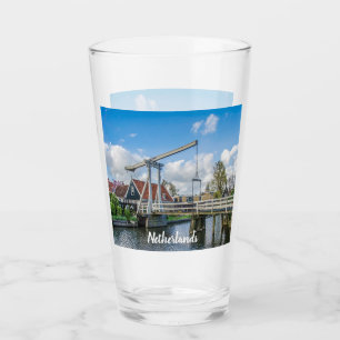 Verre pont en bois