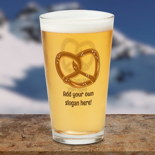 Verre Pretzel de pain bavarois avec sel - Ajouter un tex (Créateur téléchargé)