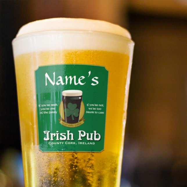Verre Pub irlandais personnalisé pinte (Cheers to St. Patrick's Day with our personalized pub pint glass! 🎉 Make every sip memorable. )