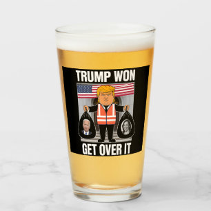 Verre Trump a gagné, passez à autre chose, Maga a gagné