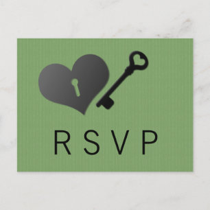 Verte de serrure de coeur et carte de réponse clé