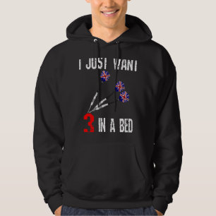 Veste À Capuche Drôle fléchettes 3 Dans Un Lit Saucy Joke Dart Jou