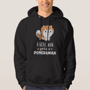 Veste À Capuche Un Véritable Homme Obtient Un Poméranien
