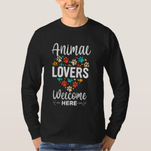 Vet Veterinary Clinic Design for a Vet Receptionis T-Shirt
