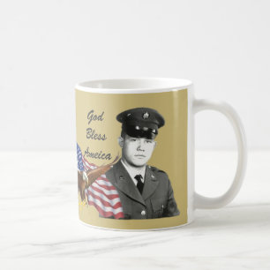 Vétéran Eagle du Vietnam et tasse de drapeau