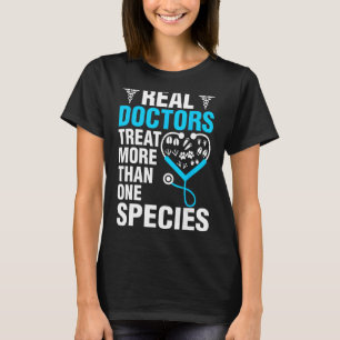 Veterinary Doctor Medical School Students Doctors T-Shirt
