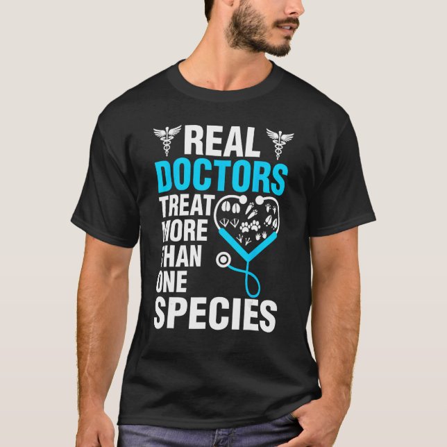 Veterinary Doctor Medical School Students Doctors  T-Shirt (Front)