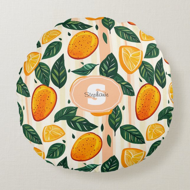 Vibrant Citrus Fruit Pattern with Green Leaves Round Pillow (Front)