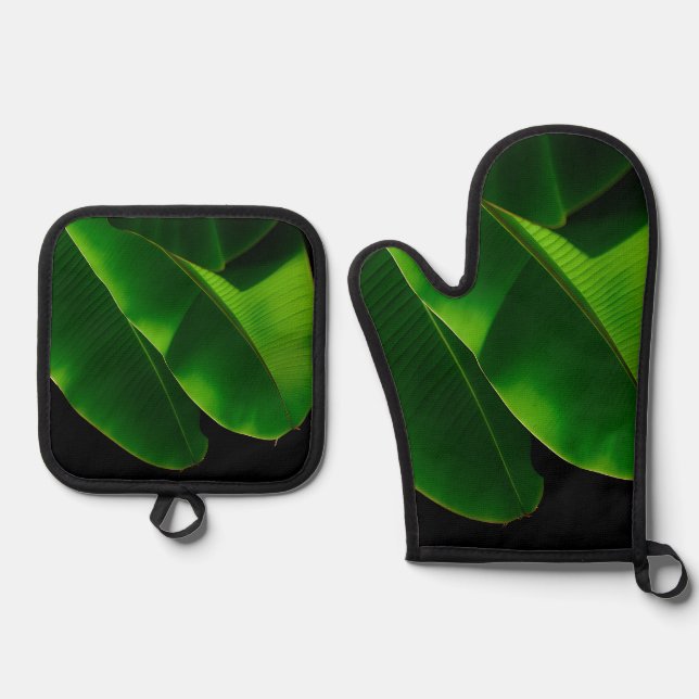 Vibrant Green Banana Leaf Tropical Closeup Oven Mitt & Pot Holder Set (Front)