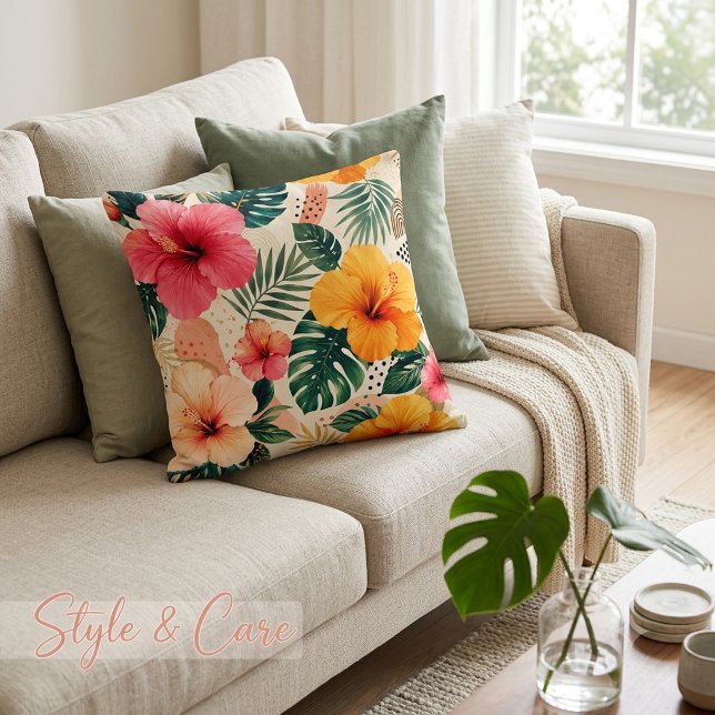 Vibrant Tropical Hibiscus Floral Seamless Pattern Throw Pillow (Vibrant Tropical Hibiscus Floral Seamless Pattern Throw Pillow)