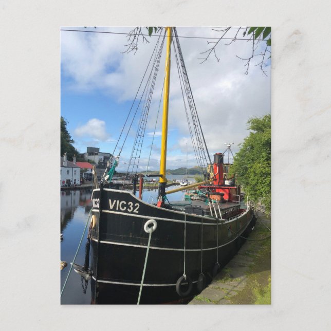 Vic32 Puffer Boat in Crinan Canal Basin, Scotland, Holiday Postcard (Front)