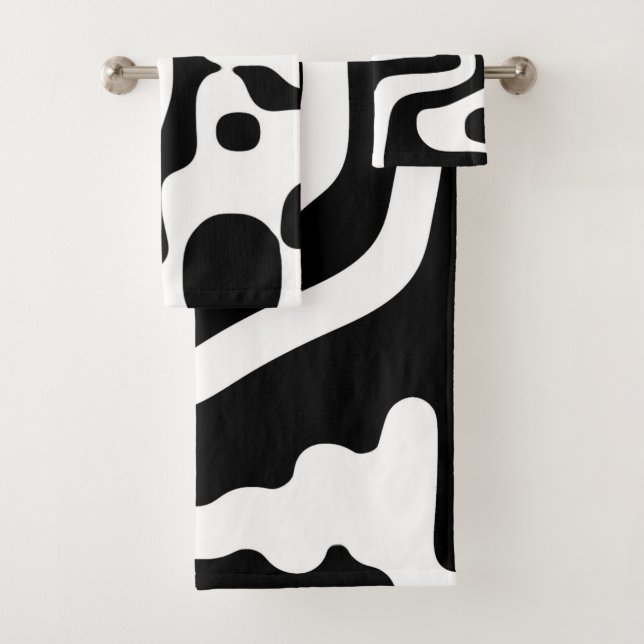 Vice Grip: Abstract Black & White Bath Towel Set (Insitu)
